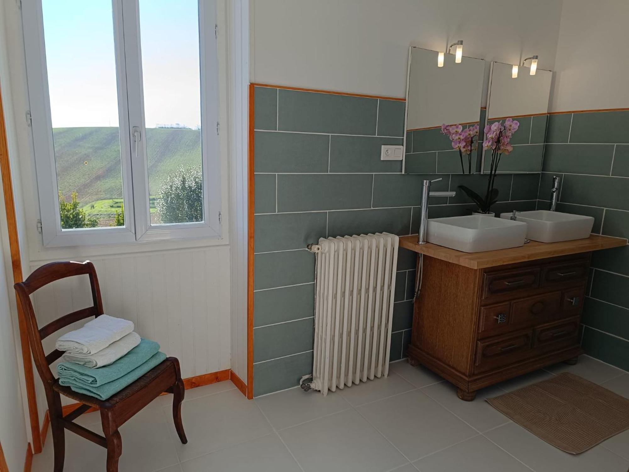 Miradoux La Fezendes B&B 외부 사진